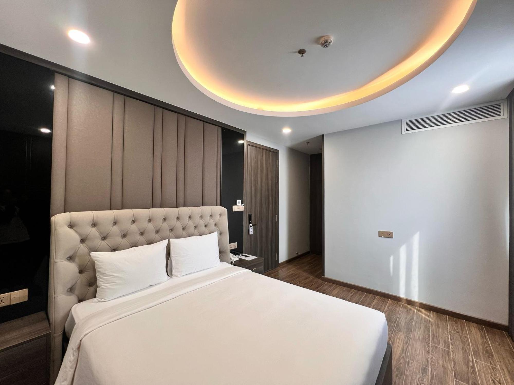 Le Anh Hotel Duong Dong Exterior foto