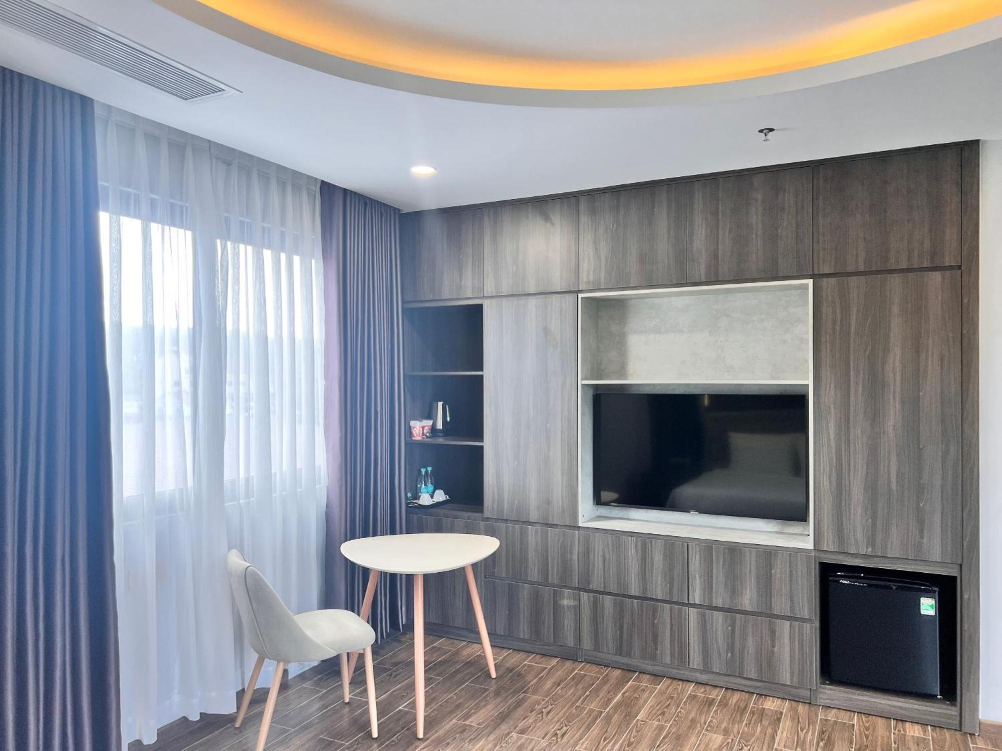 Le Anh Hotel Duong Dong Exterior foto