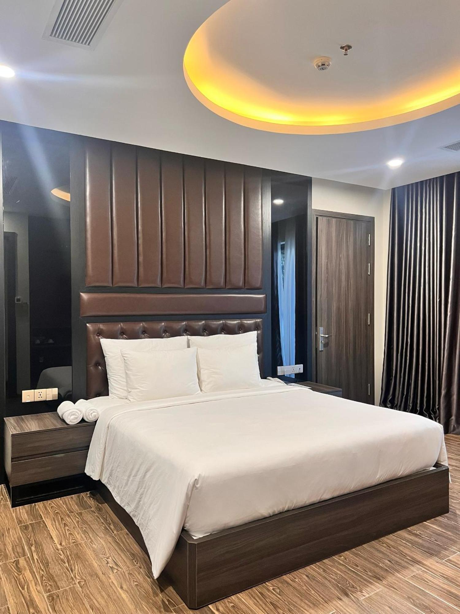 Le Anh Hotel Duong Dong Exterior foto