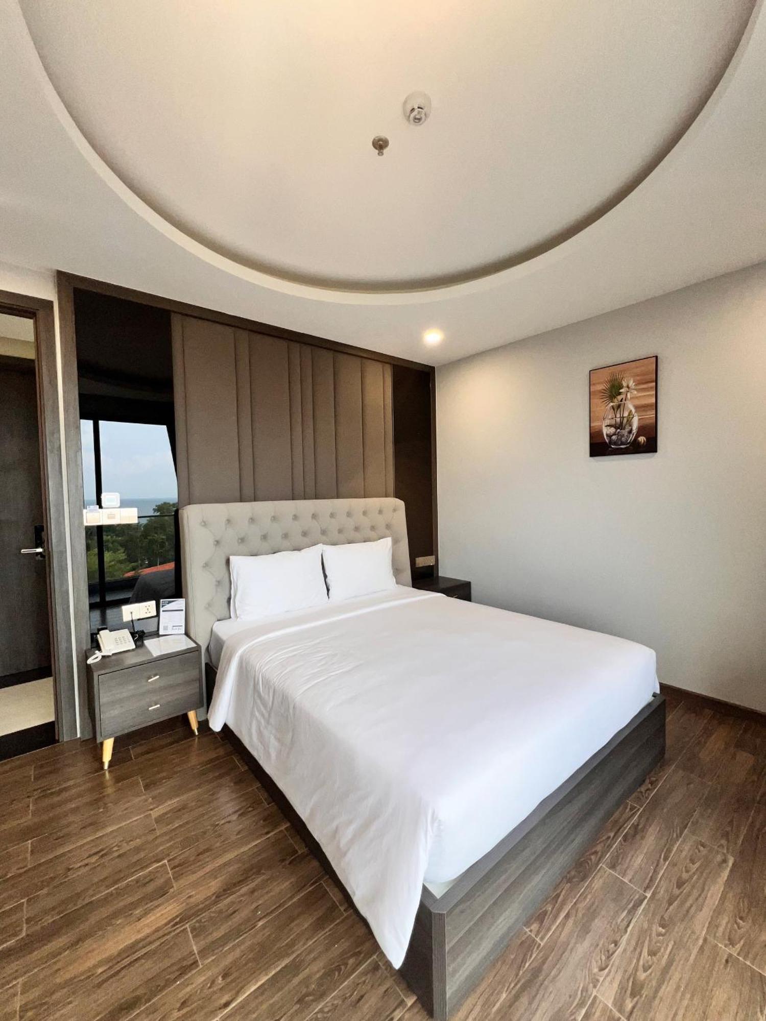 Le Anh Hotel Duong Dong Exterior foto
