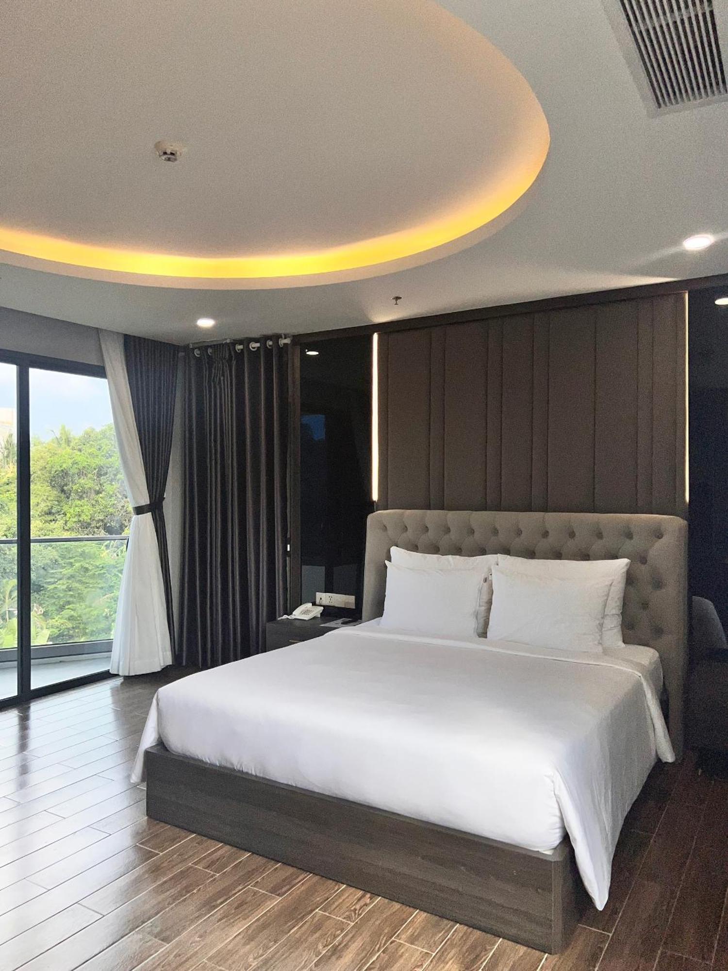 Le Anh Hotel Duong Dong Exterior foto